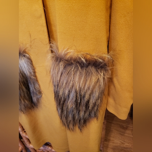 SALE 💣 Y London Faux Fur Pocket Coat Kaban Safran - Picture 6 of 9